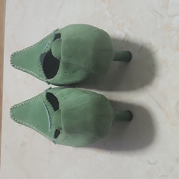Barely Worn Indigo Brand, 7.5 US, Sage Green Peg high-heels. - Picture 3 of 3